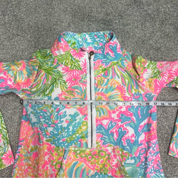 Lilly Pulitzer Sweatshirt Womens Small Floral Skipper Multi 1/2-zip 33261 - Picture 3 of 9